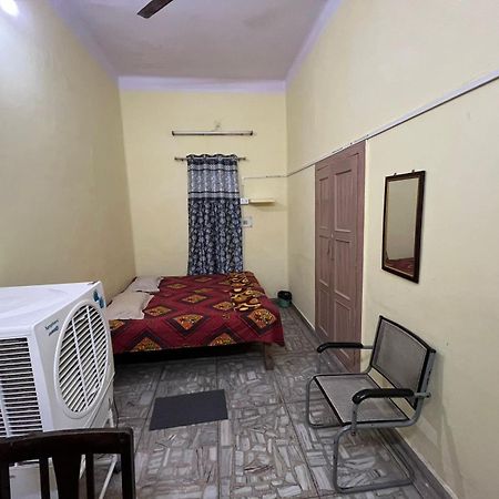 Vishwa Deva Homestay Варанаси Екстериор снимка